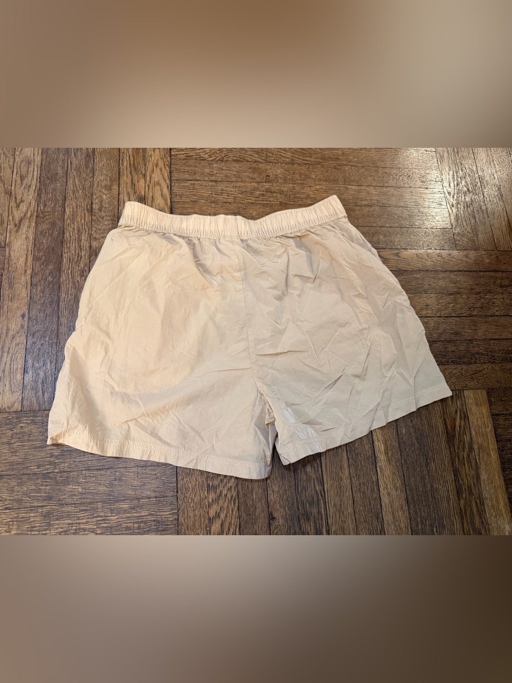 TNA, Women’s Lightweight Cream/Tan Elastic-Waist Nylon Shorts - M